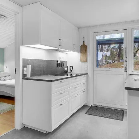 2 Bedroom Amazing In Nexo Semesterbostad Snogebæk