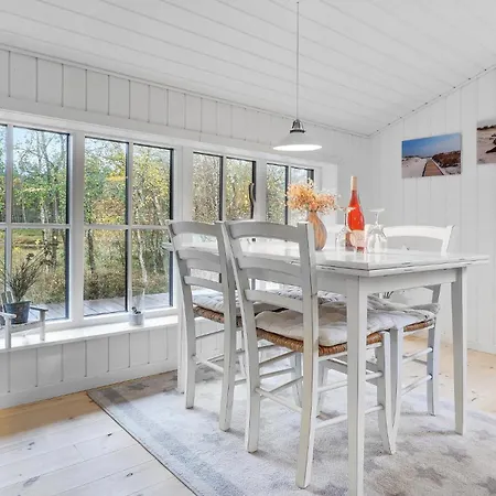 2 Bedroom Amazing In Nexo *
